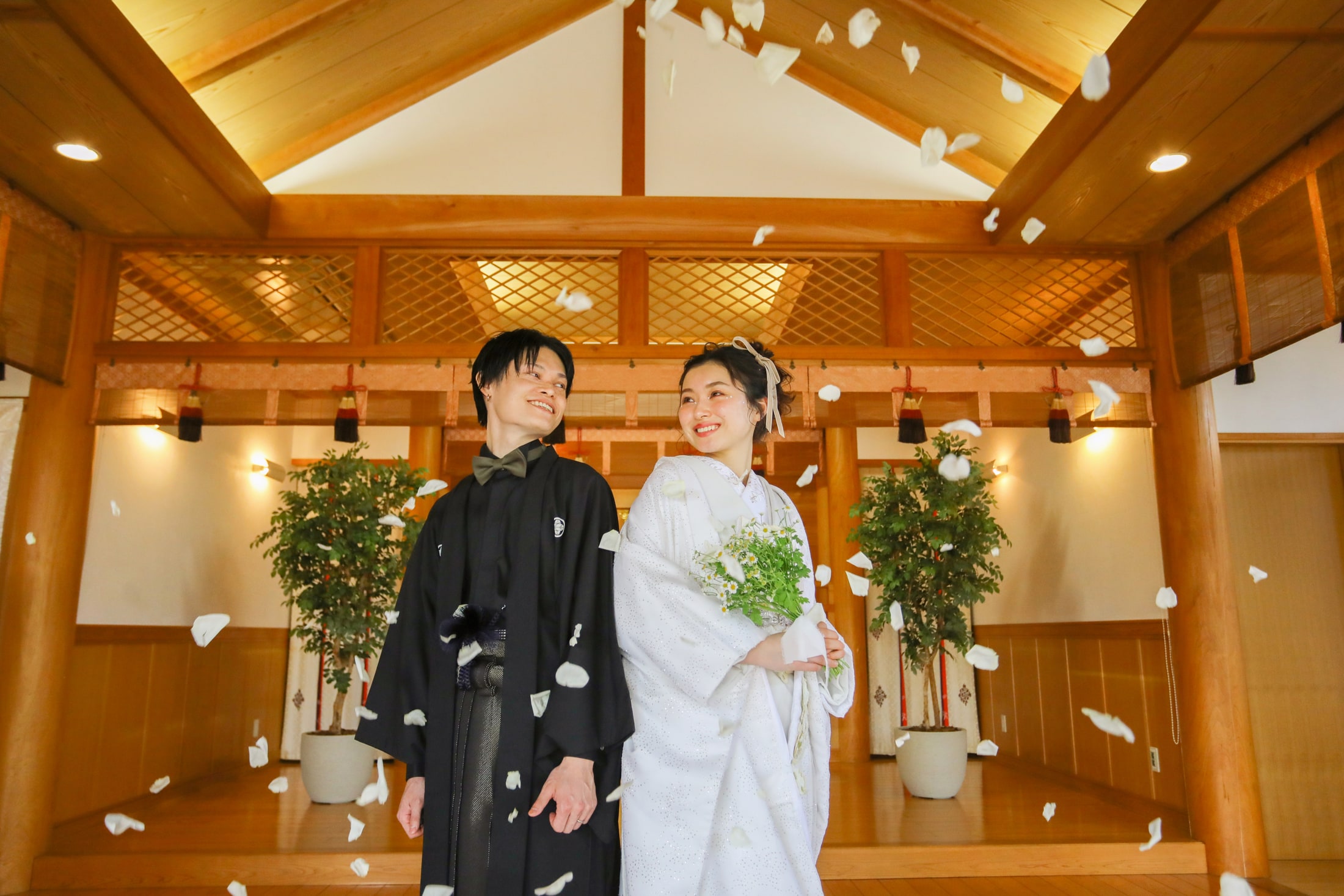 賀寿殿で執り行う神前結婚式の様子